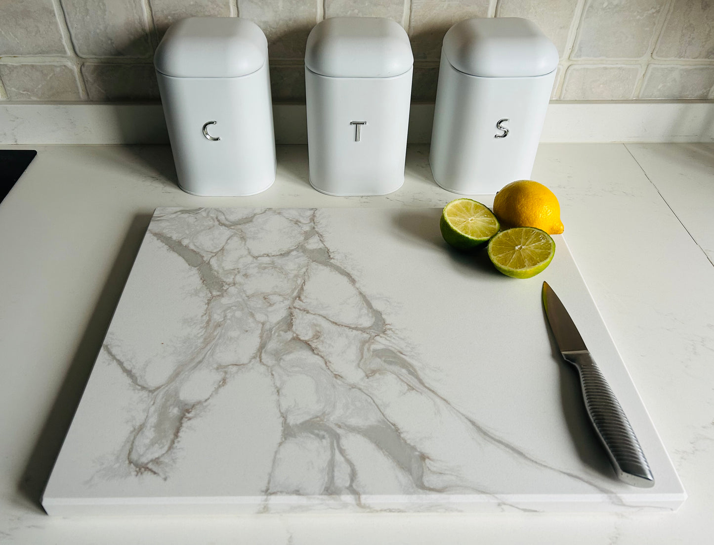 Calacatta Supreme Quartz Stone Chopping Board